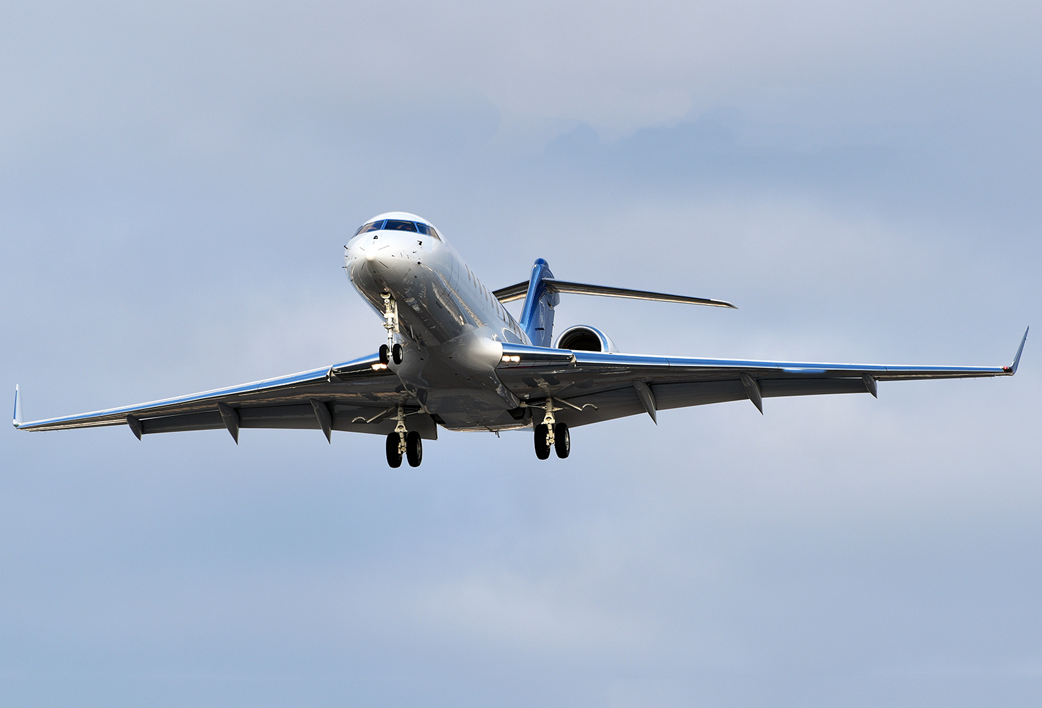 Global 5000 for Sale with Opus Aero