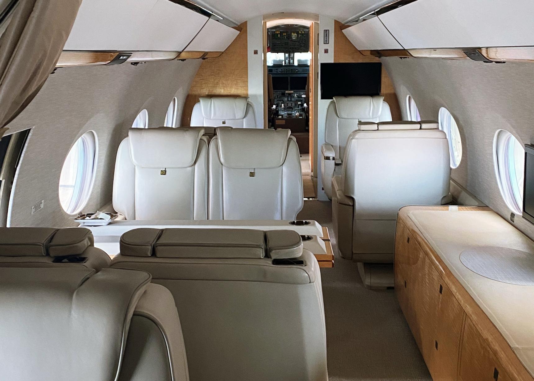 G450 Private Jet Cabin