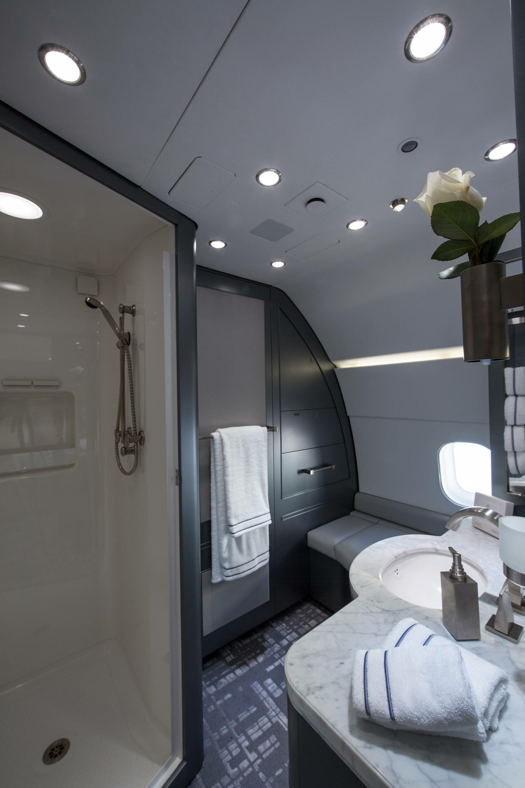 Boeing BBJ-1 interior